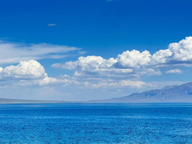 新疆旅游伊犁三草原+赛里木湖+独库5日